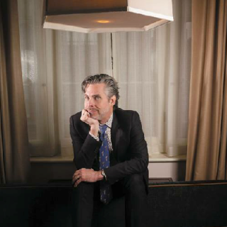 Michael Chabon: Pops: Fatherhood in Pieces