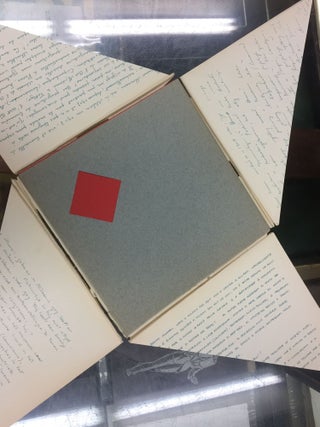 Un Libro Illegible Quadrato