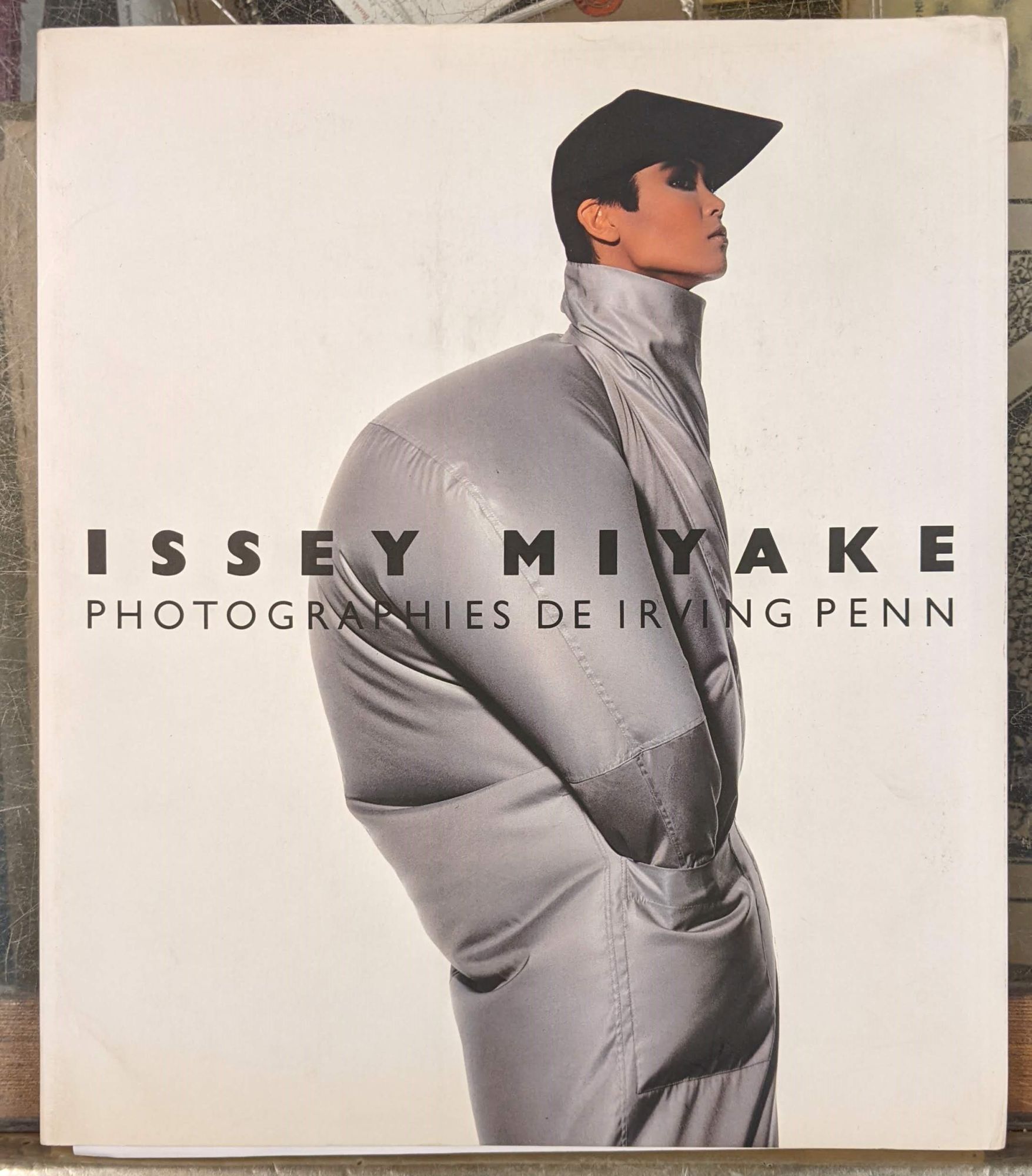 Issey Miyake: Photographies de Irving Penn | Issey Miyake